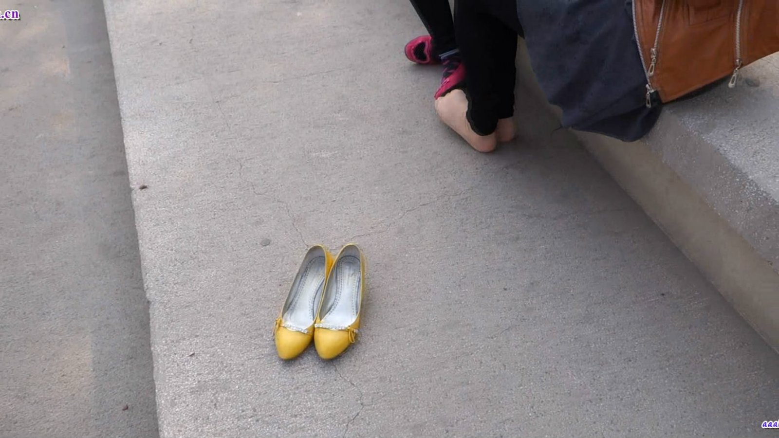 streetsnapnylon[00 00 04][20181208 234104 9]